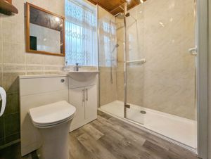 Photo 1- click for photo gallery